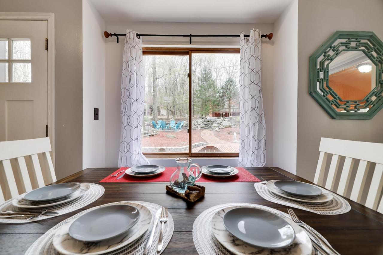 Premier Cozy Cabin - Free Amenities & Comm Indoor Pools Bushkill Exteriör bild