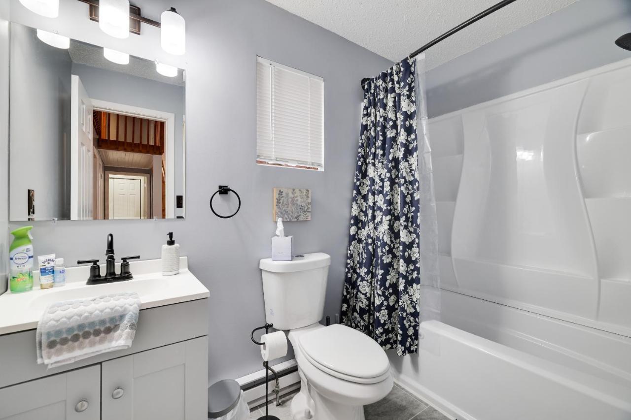 Premier Cozy Cabin - Free Amenities & Comm Indoor Pools Bushkill Exteriör bild