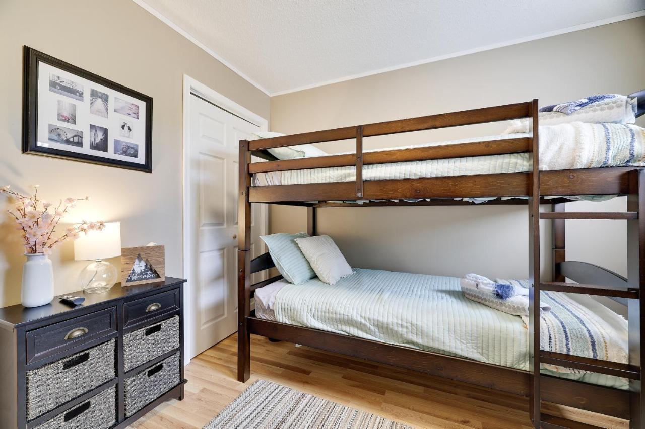 Premier Cozy Cabin - Free Amenities & Comm Indoor Pools Bushkill Exteriör bild