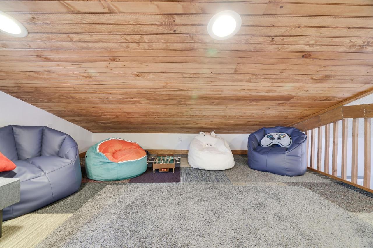Premier Cozy Cabin - Free Amenities & Comm Indoor Pools Bushkill Exteriör bild