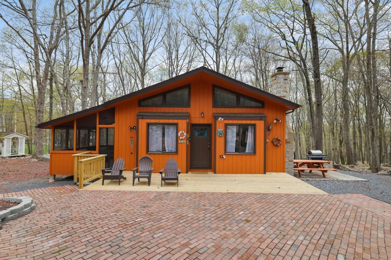 Premier Cozy Cabin - Free Amenities & Comm Indoor Pools Bushkill Exteriör bild