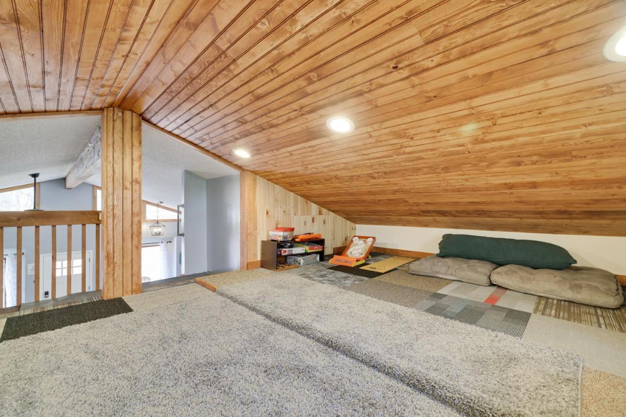 Premier Cozy Cabin - Free Amenities & Comm Indoor Pools Bushkill Exteriör bild