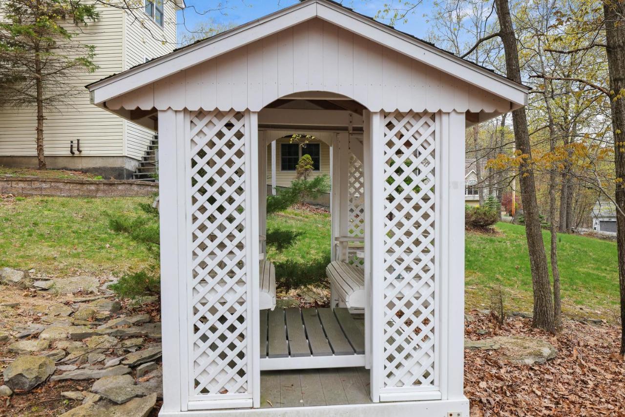 Premier Cozy Cabin - Free Amenities & Comm Indoor Pools Bushkill Exteriör bild