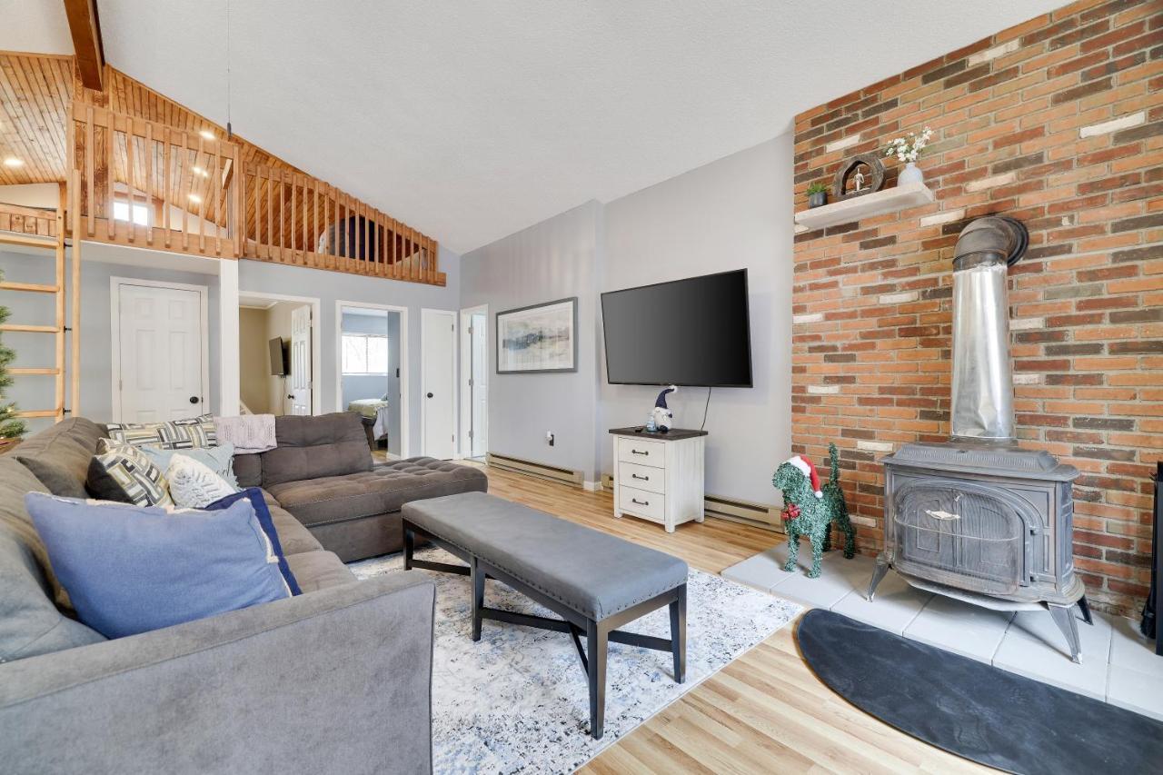 Premier Cozy Cabin - Free Amenities & Comm Indoor Pools Bushkill Exteriör bild