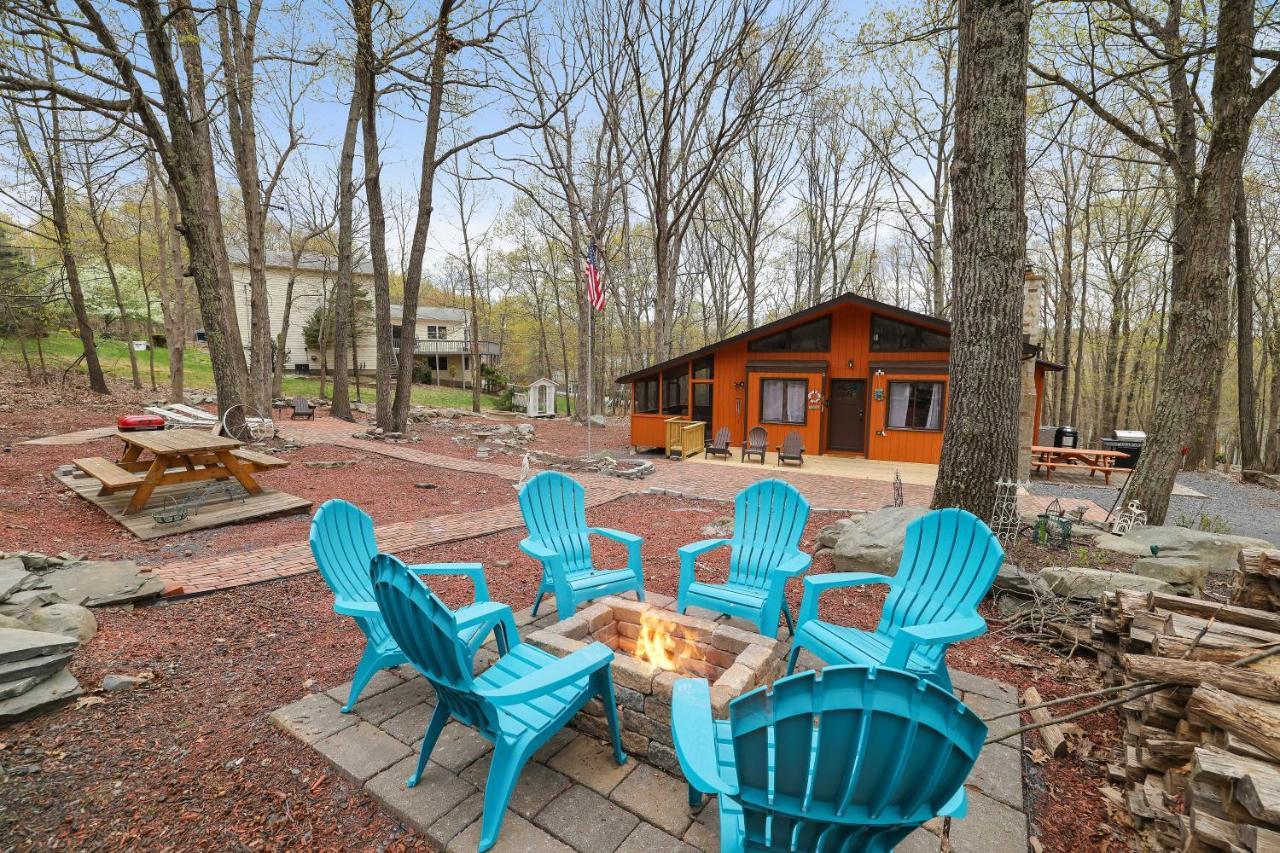 Premier Cozy Cabin - Free Amenities & Comm Indoor Pools Bushkill Exteriör bild
