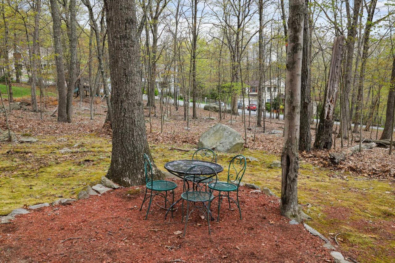 Premier Cozy Cabin - Free Amenities & Comm Indoor Pools Bushkill Exteriör bild