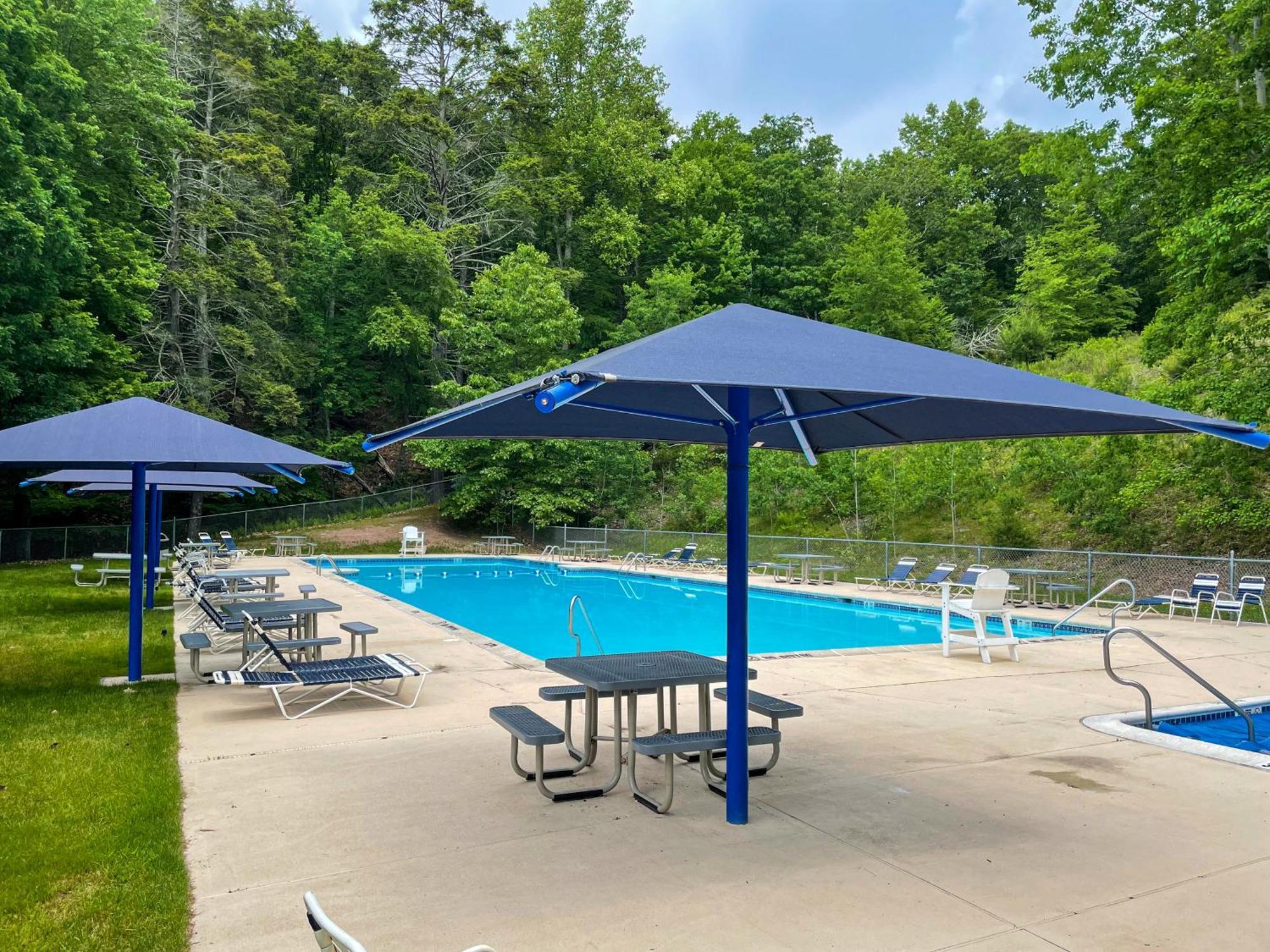 Premier Cozy Cabin - Free Amenities & Comm Indoor Pools Bushkill Exteriör bild
